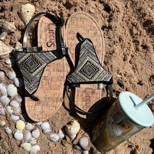 Circus by Sam Edelman BRITA Black/Gold Embroidered Thong Sandal size 8